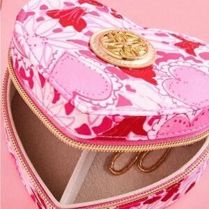 NWT Lilly Pulitzer Heart-Shaped Pink Dear Hearts GwP jewelry case New